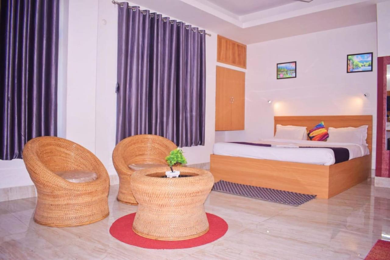 Hotel Mirana Guwahati Exteriör bild